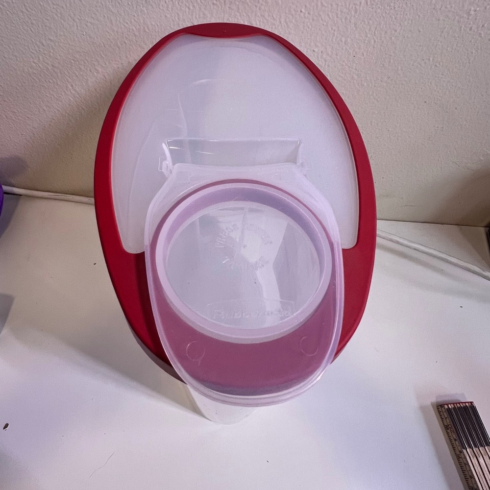 Rubbermaid 1.5 Gallon Cereal Keeper Clear Red Lid 5.68L BPA Free Storage 1923817 - Picture 6 of 7